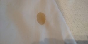 醤油の染み抜きは時間が経った場合でも出来る アイテム別でご紹介