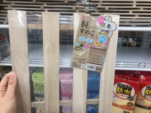 ワイヤーネットで作る棚は補強グッズでアレンジ 実際に作ってみた