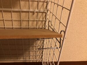 ワイヤーネットで作る棚は補強グッズでアレンジ 実際に作ってみた